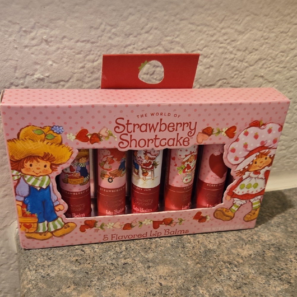 Strawberry Shortcake Flavored Lip Balm Set - Red & Pink 5 Flavored New